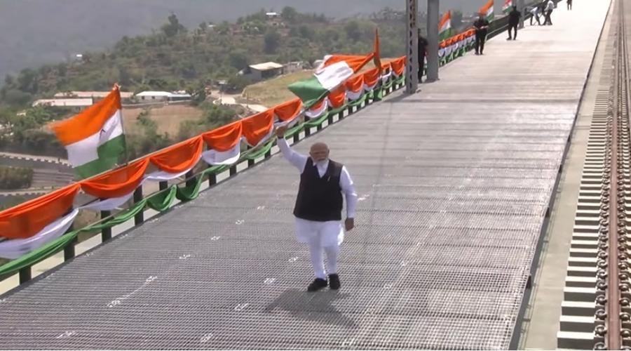 ग्यारह वर्ष की योजनाएँ : मोदी युग की भारतगाथा